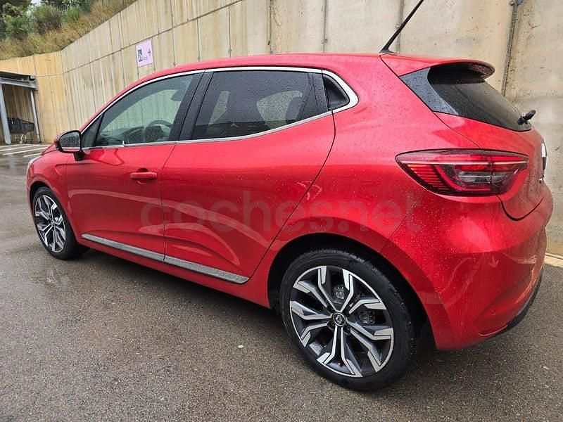 Usado Renault Clio V Zen 100 CV (73 kW) 2021 Granate Berlina