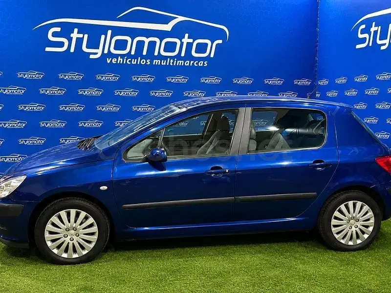 Usado Peugeot 307 110 CV (80 kW) 2004 Azul Berlina
