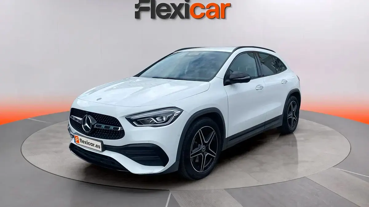 Usado Mercedes GLA200 150 CV (110 kW) 2020 Blanco SUV