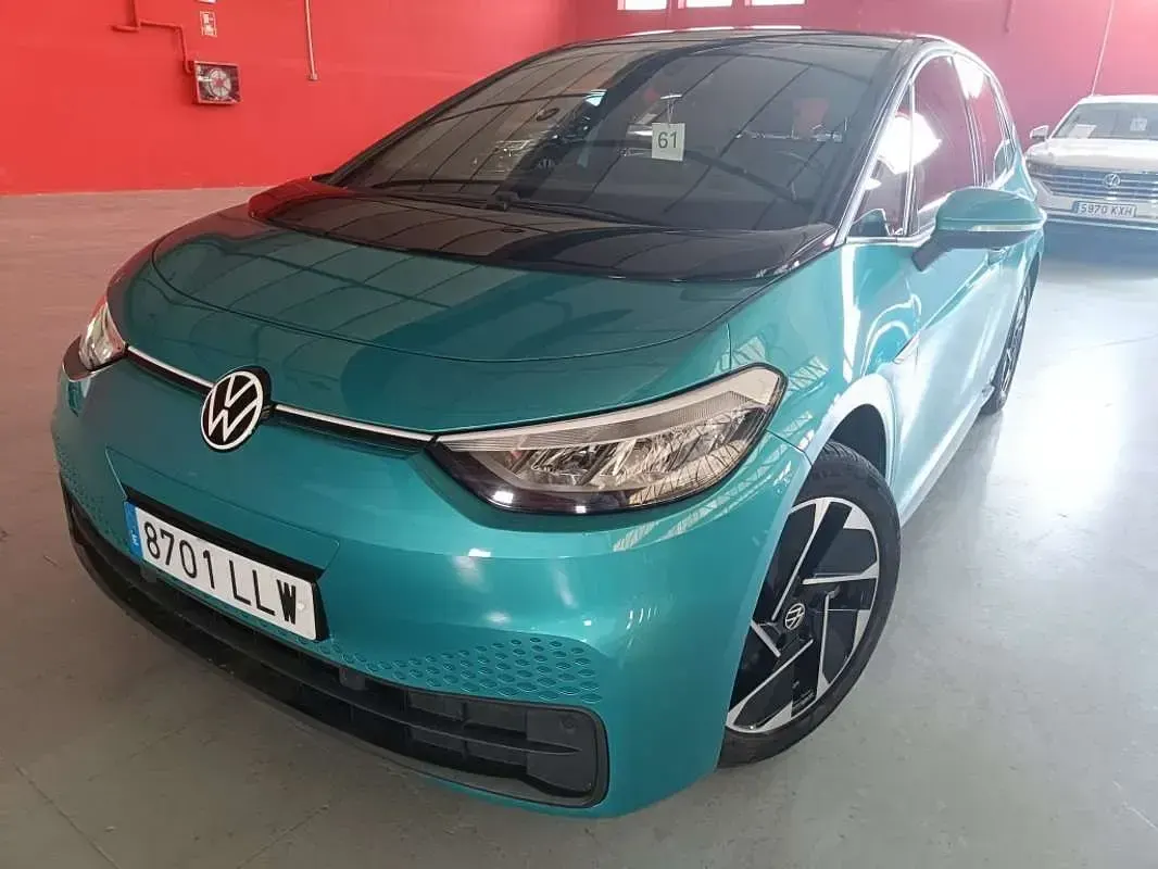 Usado VW ID.3 Pro 106 kW (145 CV) 2021 Azul Utilitario