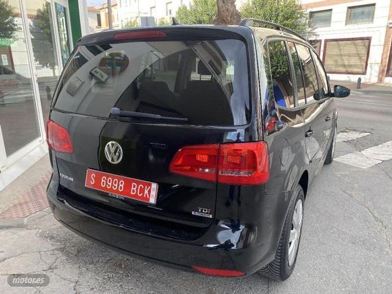 Usado VW Touran Advance 105 CV (77 kW) 2014 Azul Monovolumen