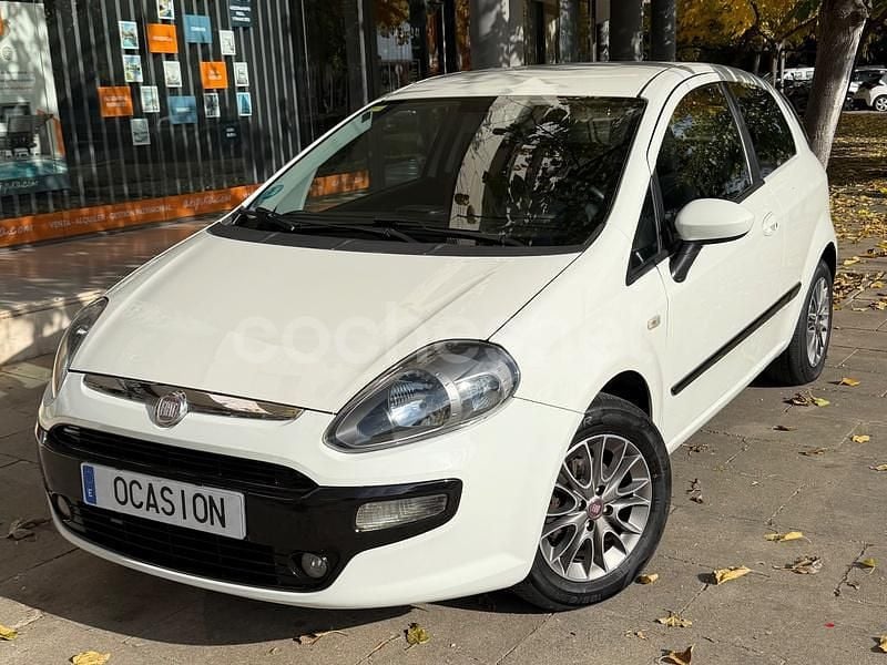 Blanco Usado 2012 Fiat Punto Pop Berlina | 5500 € (Un poco caro) - Imagen 1/4