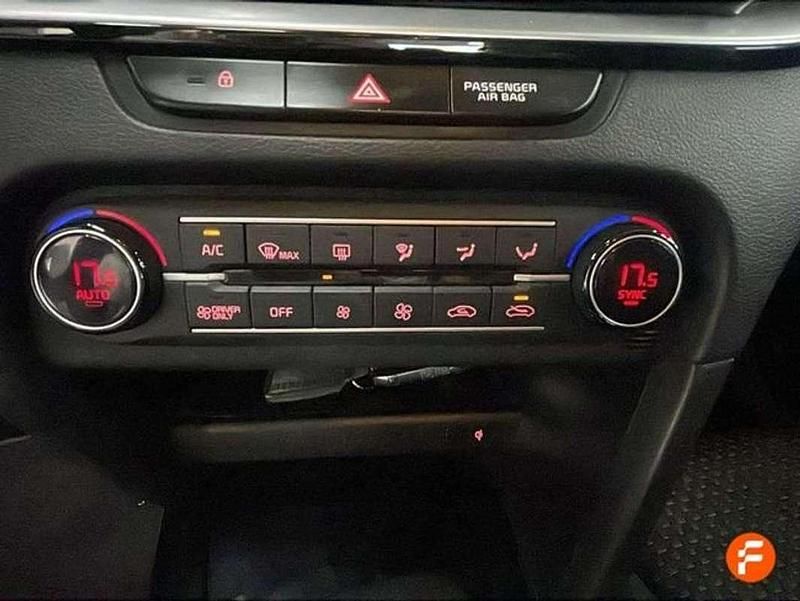 Gris Usado 2021 Kia XCeed 2 SUV | 14.490 € (Un poco caro) - Imagen 1/4