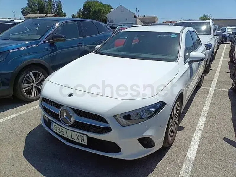 Usado Mercedes A180 116 CV (85 kW) 2022 Blanco Berlina