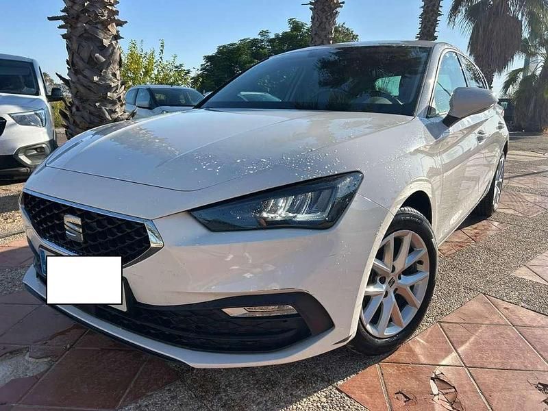 Blanco Usado 2021 Seat Leon ST Style Familiar | 15.900 € (Precio justo) - Imagen 1/4