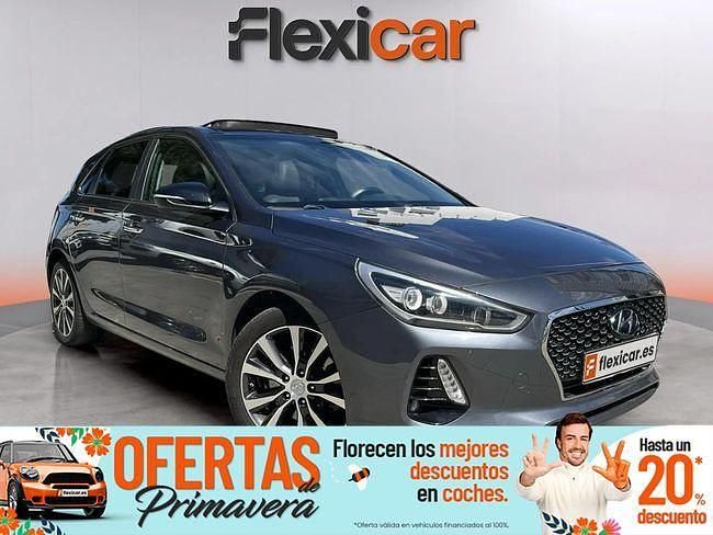 Usado Hyundai i30 GO! 140 CV (102 kW) 2018 Gris Berlina