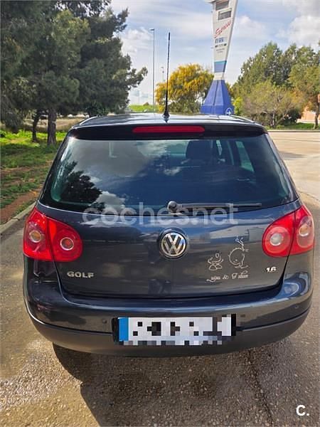 Usado VW Golf V Edition 102 CV (75 kW) 2008 Azul Familiar