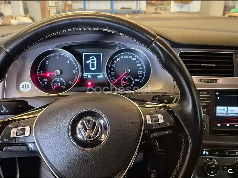 Usado VW Golf VII Advance 150 CV (110 kW) 2015 Azul Berlina
