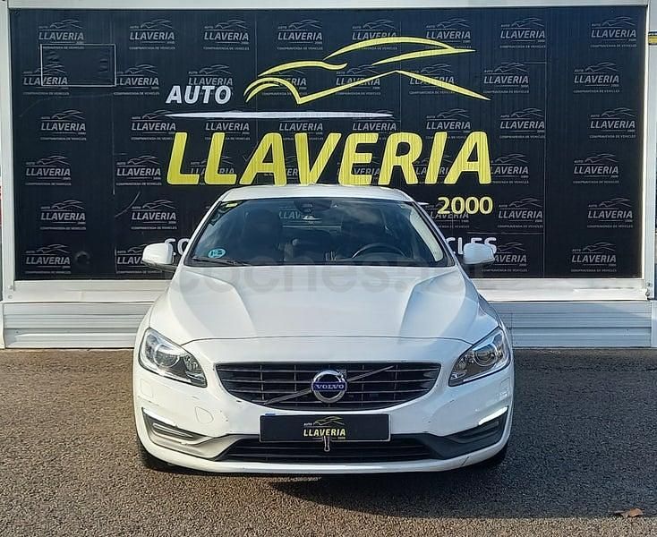 Blanco Usado 2017 Volvo V60 Momentum Familiar | 15.490 € (Precio justo) - Imagen 1/4
