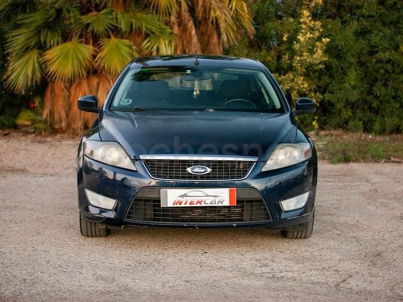 Usado Ford Mondeo Ambiente 125 CV (91 kW) 2008 Azul Berlina