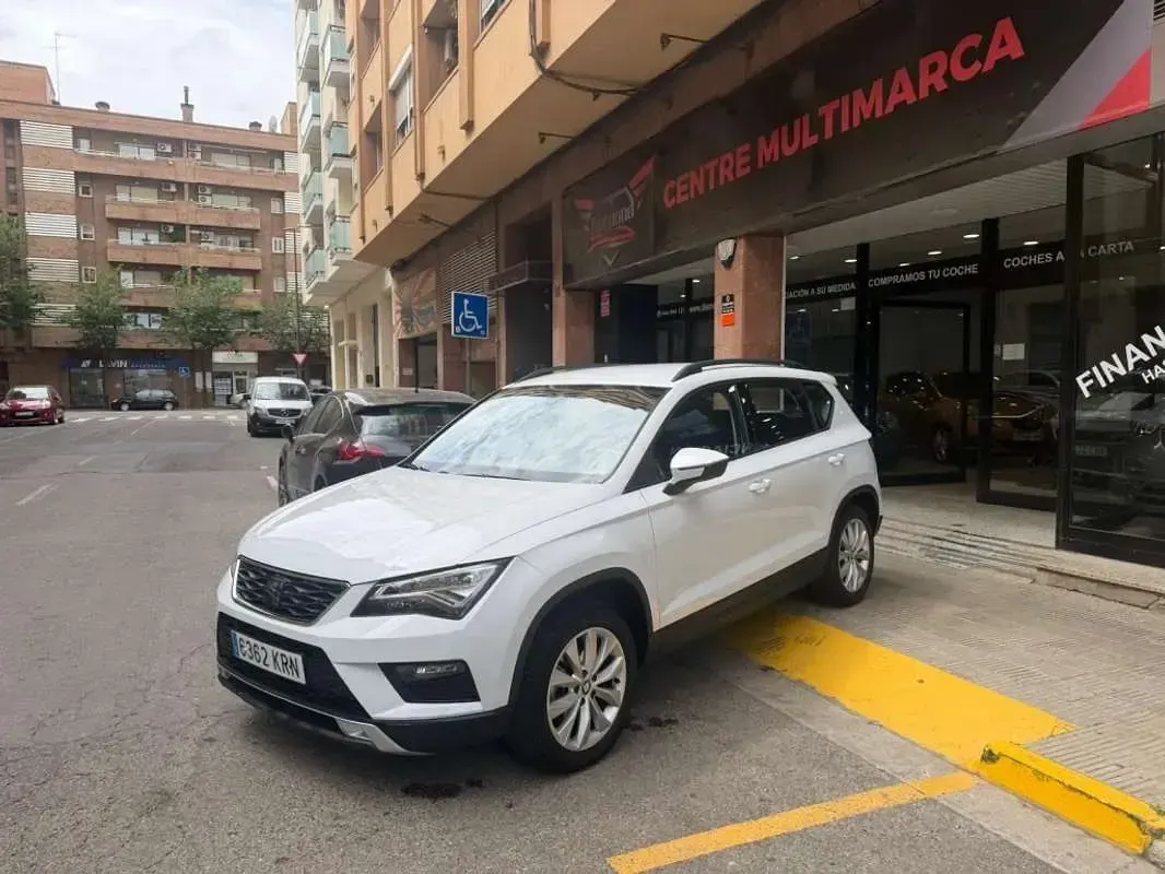 Usado Seat Ateca Ecomotive 116 CV (85 kW) 2018 Blanco SUV