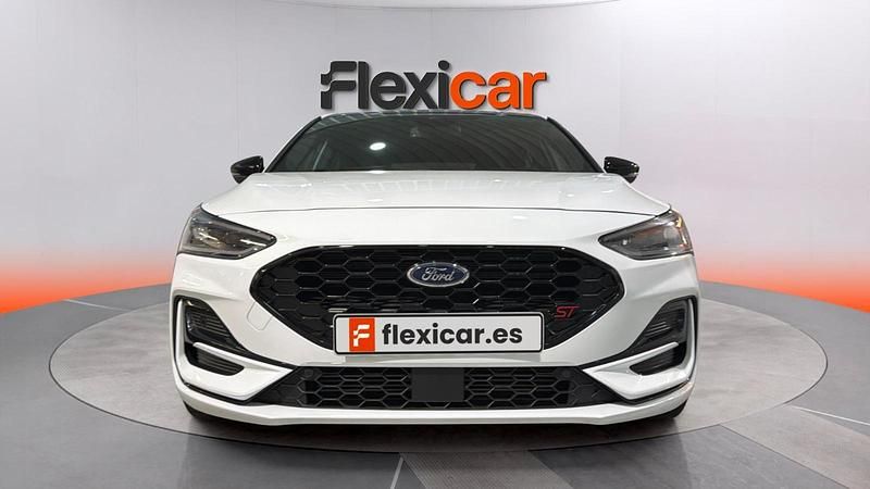 Begagnad Ford Focus ST 280 HK (205 kW) 2025 Vit Sedan