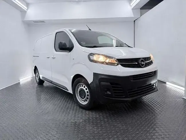 Usado Opel Vivaro-e Combi S 102 CV (75 kW) 2022 Blanco Monovolumen