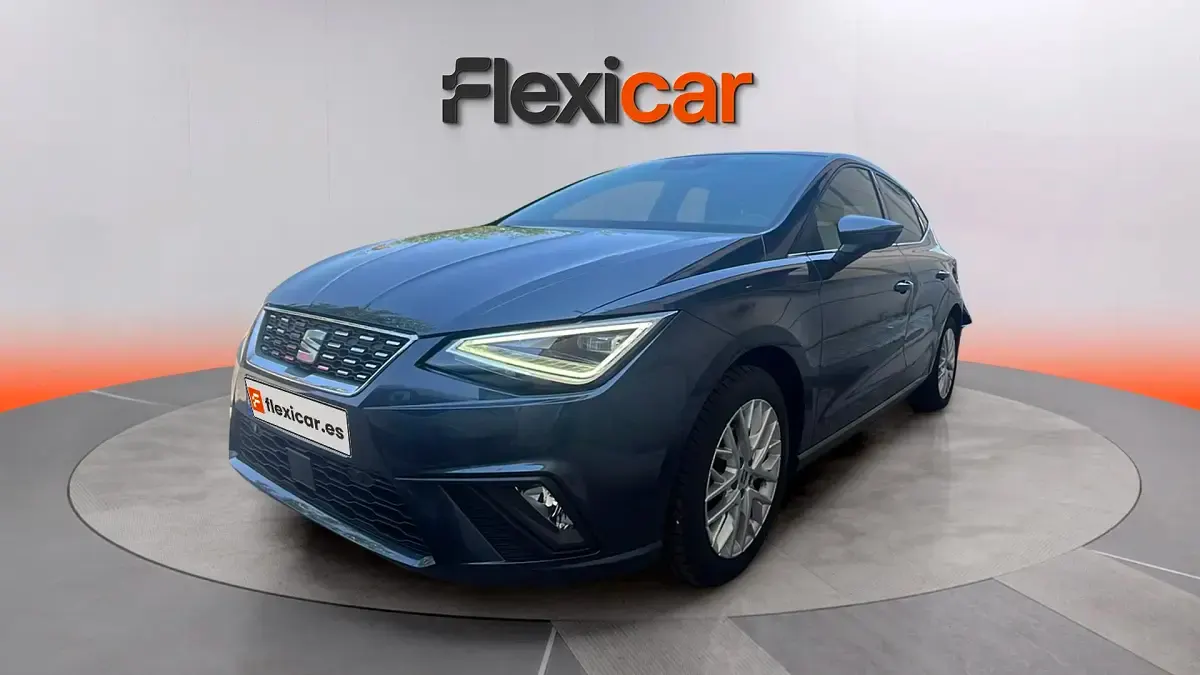 Usado Seat Ibiza Style 116 CV (85 kW) 2024 Gris Utilitario