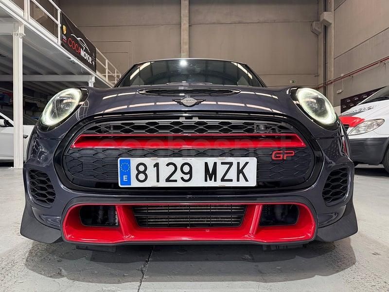 Usado Mini John Cooper Works 306 CV (225 kW) 2020 Gris / plata Utilitario