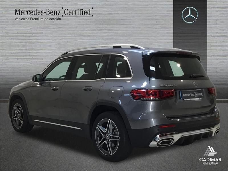 Usado Mercedes GLB200 150 CV (110 kW) 2023 Gris montaña SUV