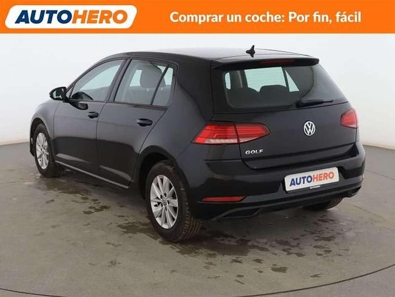 Usado VW Golf VII 116 CV (85 kW) 2019 Negro Utilitario
