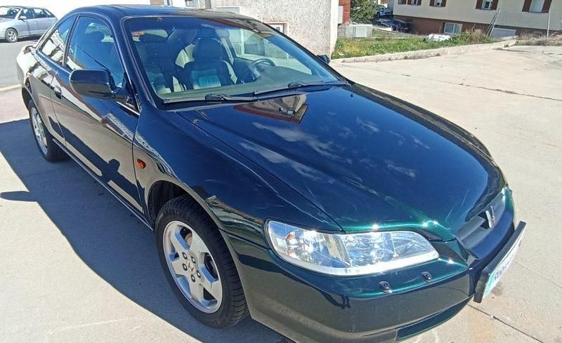 Usado Honda Accord 200 CV (147 kW) 1999 Verde Berlina