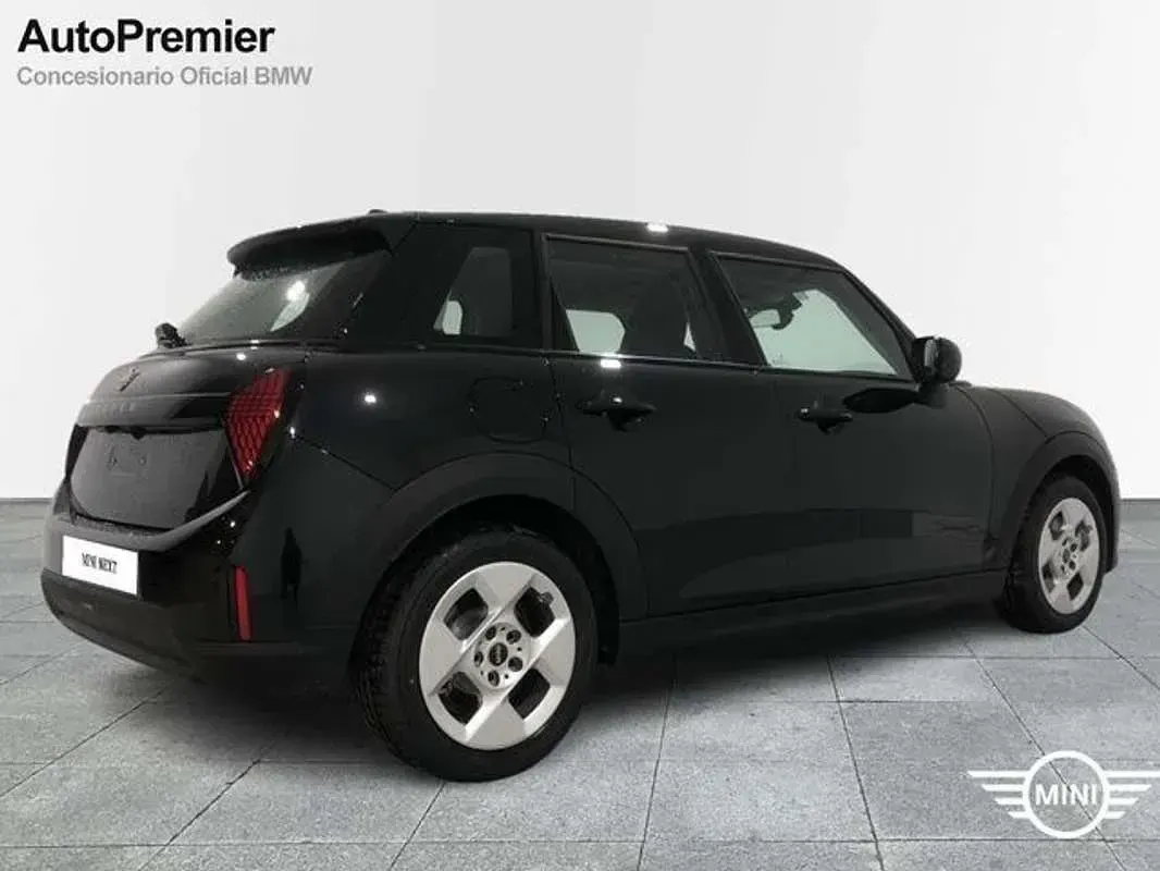 Nuevo Mini Cooper 114 kW (156 CV) 2025 Negro Utilitario