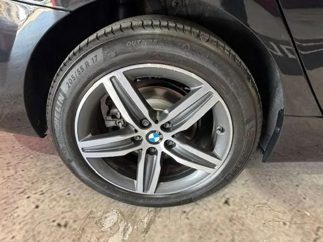 Usado BMW 220 189 CV (139 kW) 2016 Negro Monovolumen