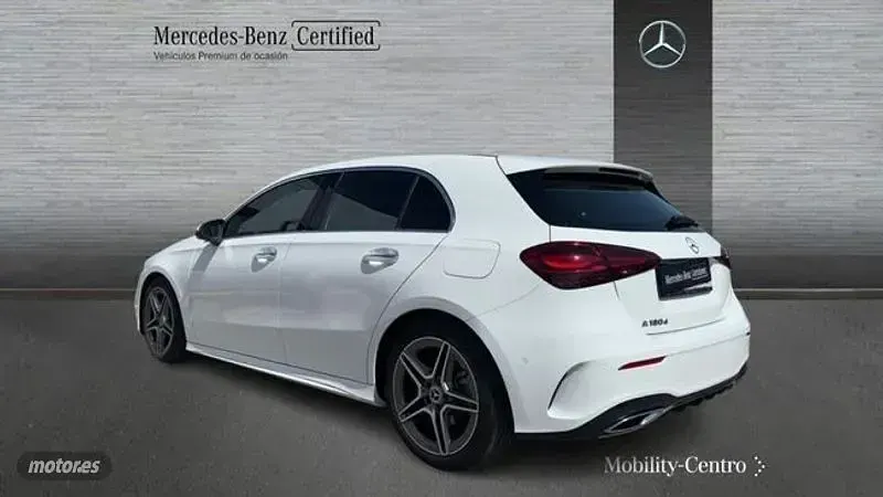 Usado Mercedes A180 116 CV (85 kW) 2024 Blanco Berlina