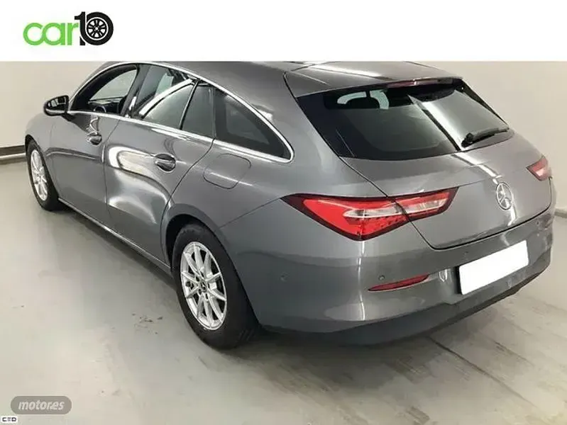 Usado Mercedes CLA180 116 CV (85 kW) 2022 Gris Coupe