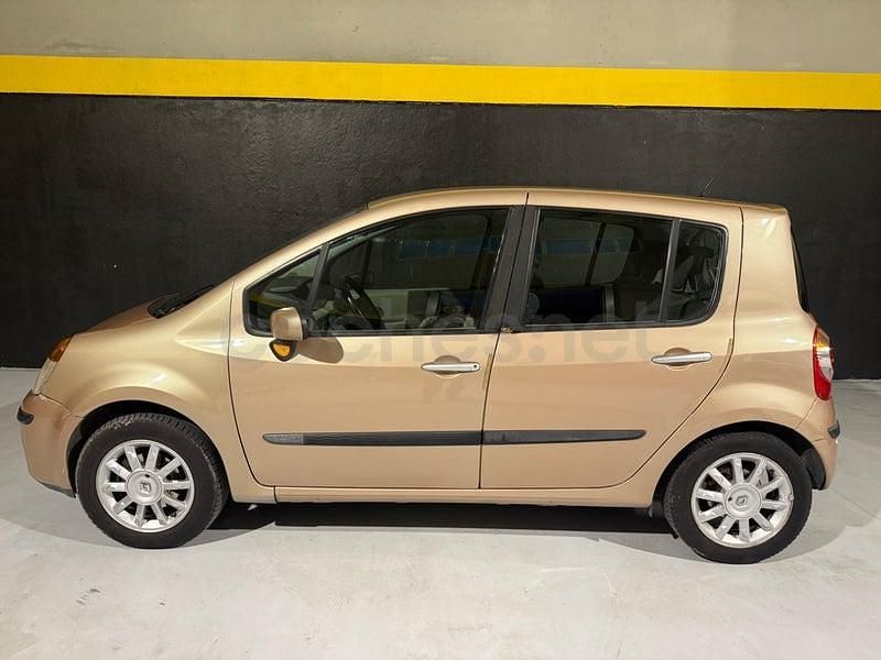 Usado Renault Modus Dynamique 113 CV (83 kW) 2005 Beige Monovolumen