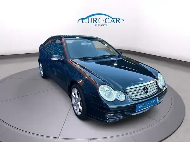 Begagnad Mercedes C180 Sport Edition 143 HK (105 kW) 2006 Svart Sedan