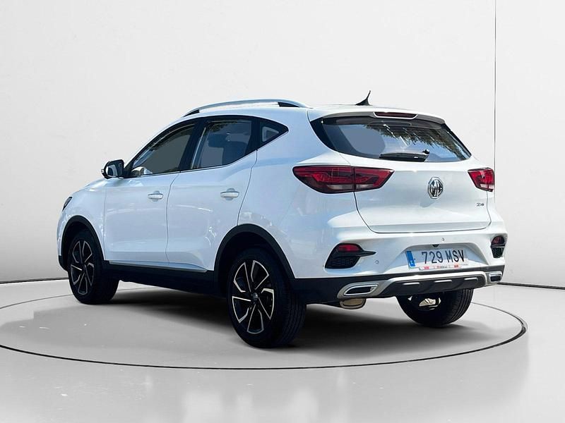 Usado MG ZS Luxury 107 CV (78 kW) 2024 Blanco Berlina