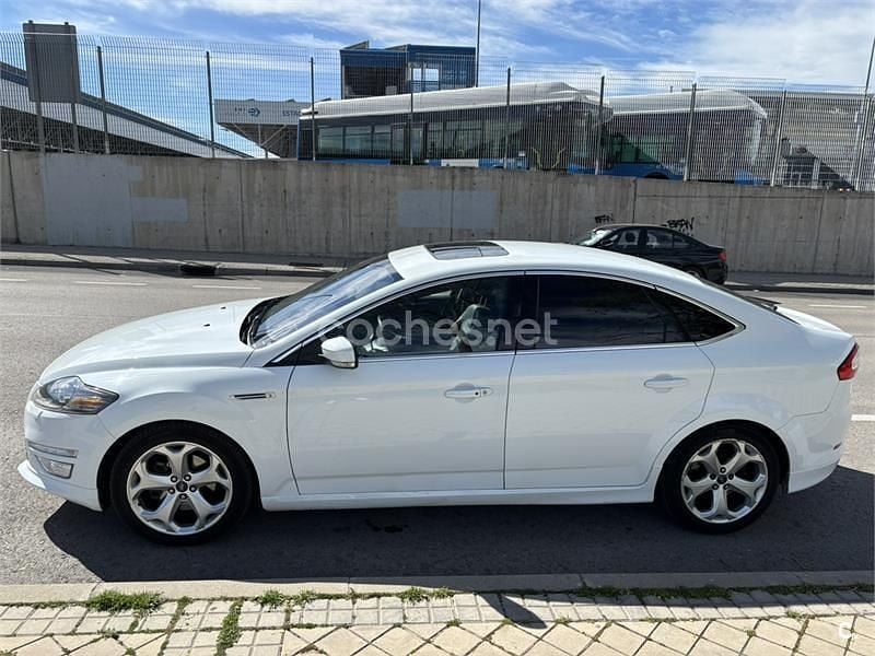 Usado Ford Mondeo Titanium S 200 CV (147 kW) 2012 Blanco Berlina