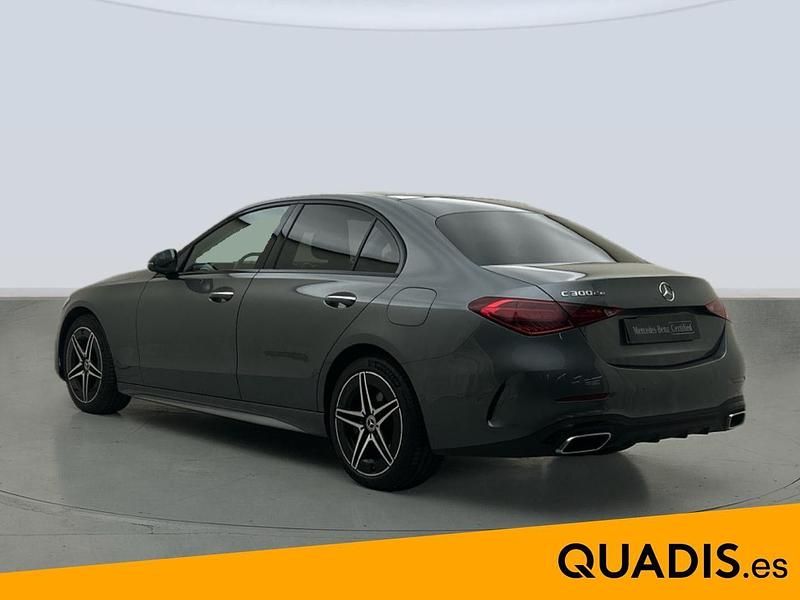 Usado Mercedes C300e AMG line 313 CV (230 kW) 2024 Gris Berlina