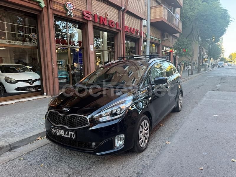 Negro Usado 2016 Kia Carens Monovolumen | 9999 € (Buen precio) - Imagen 1/4