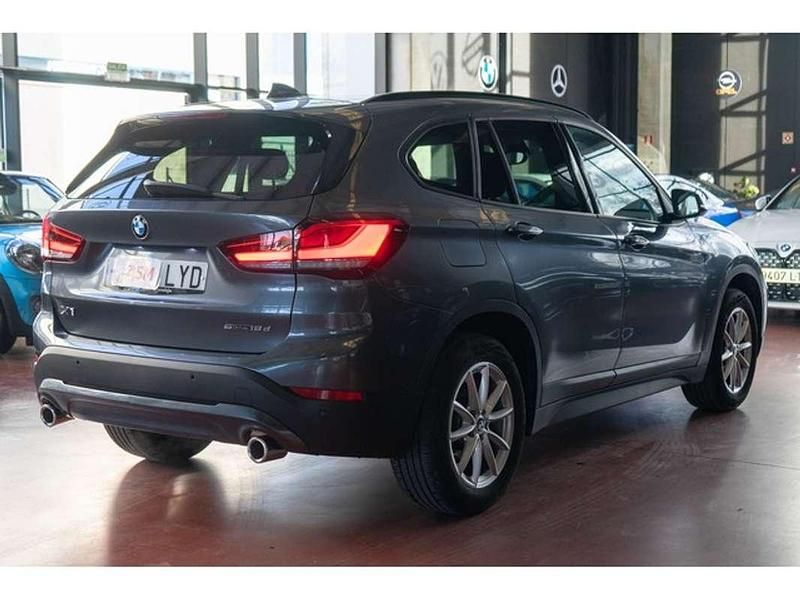 Usado BMW X1 Sport Line 150 CV (110 kW) 2022 Gris SUV