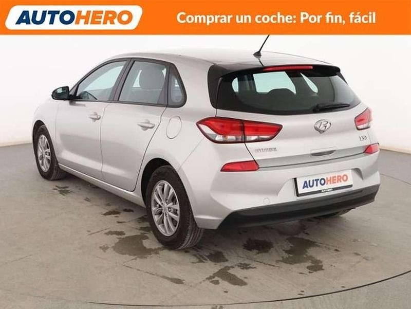 Usado Hyundai i30 95 CV (69 kW) 2017 Gris Utilitario