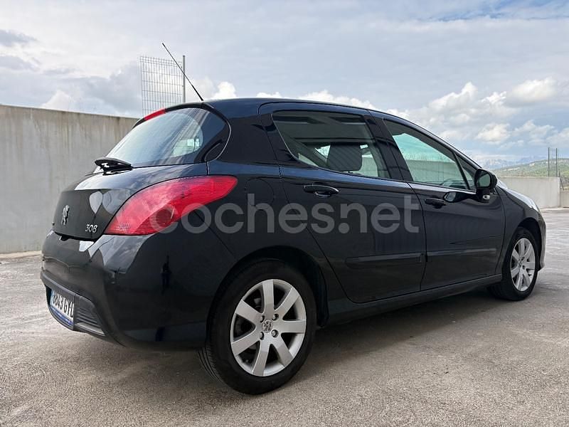 Usado Peugeot 308 Business-Line 110 CV (80 kW) 2010 Negro Berlina