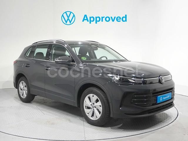 Gris / plata Usado 2025 VW Tiguan SUV | 38.500 € (Precio justo) - Imagen 1/4