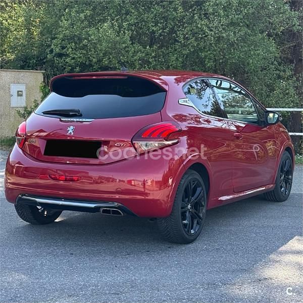 Usado Peugeot 208 GTi 208 CV (152 kW) 2017 Rojo Utilitario