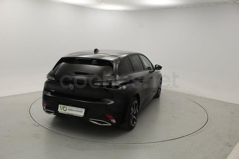 Usado Peugeot 308 Allure 131 CV (96 kW) 2023 Blanco Berlina