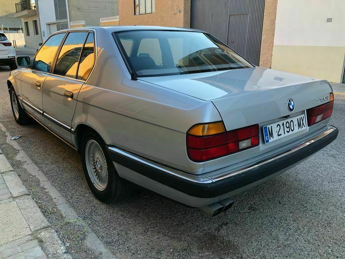 Usado BMW 750 300 CV (220 kW) 1991 Plateado Berlina