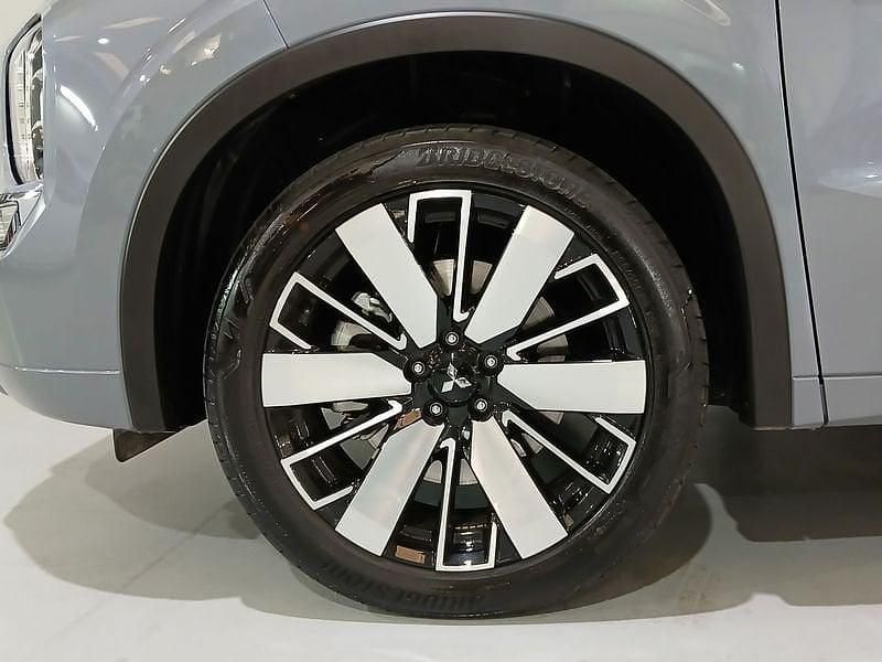 Nuevo Mitsubishi Outlander P-HEV 306 CV (225 kW) 2026 Gris