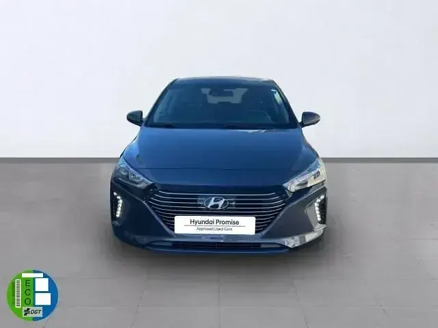 Usado Hyundai Ioniq 105 CV (77 kW) 2019 Gris Utilitario
