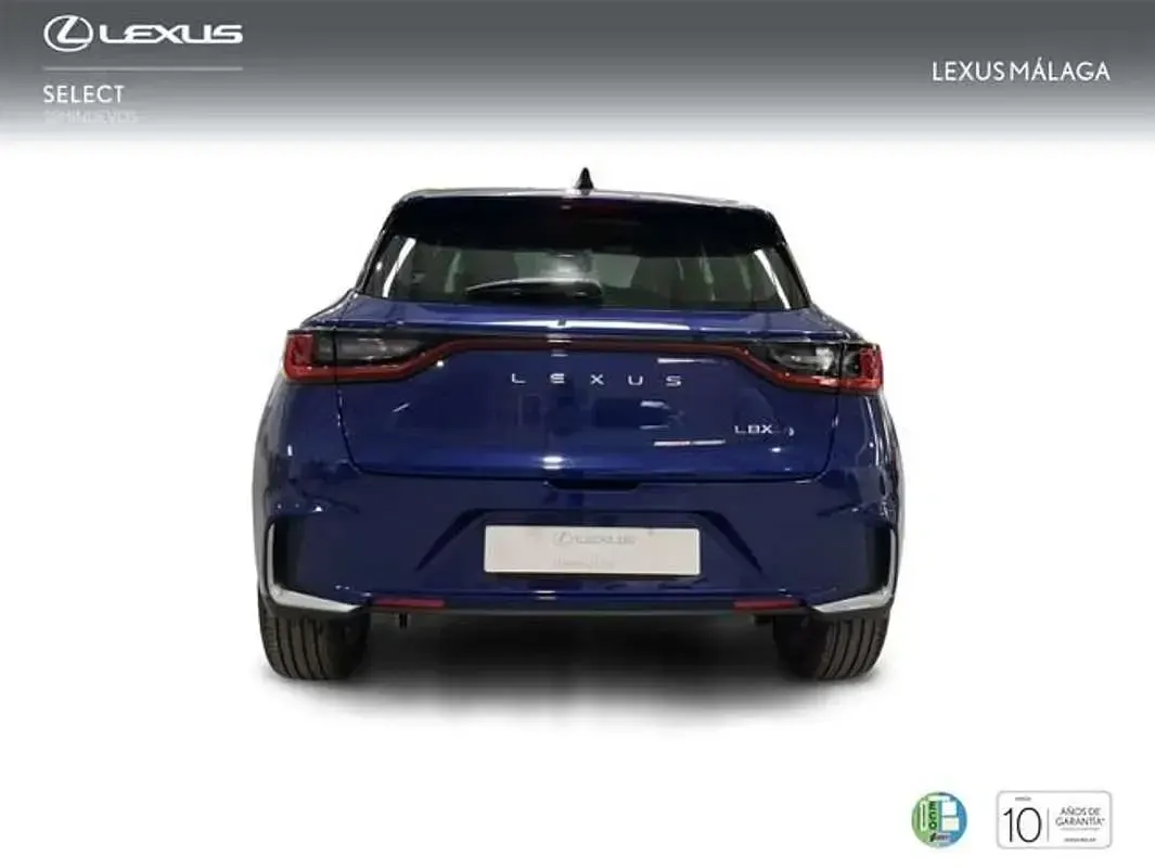Usado Lexus LBX 136 CV (100 kW) 2025 Azul SUV