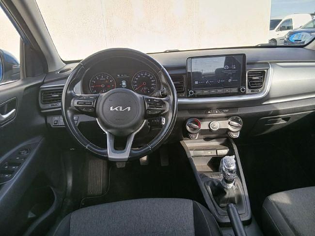 Usado Kia Stonic 101 CV (74 kW) 2023 Azul SUV