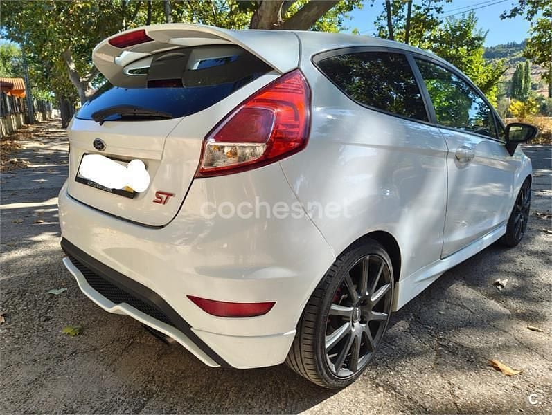 Blanco Usado 2014 Ford Fiesta ST Utilitario | 10.999 € (Buen precio) - Imagen 1/4