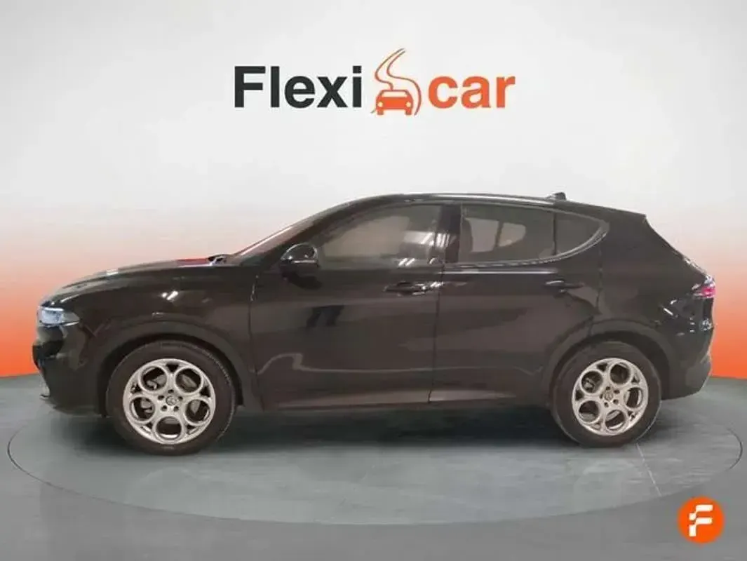 Usado Alfa Romeo Tonale Super 131 CV (96 kW) 2023 Negro SUV