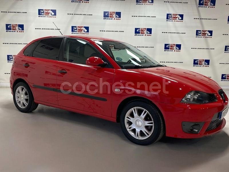 Rojo Usado 2006 Seat Ibiza Reference Berlina | 5000 € (Caro) - Imagen 1/4