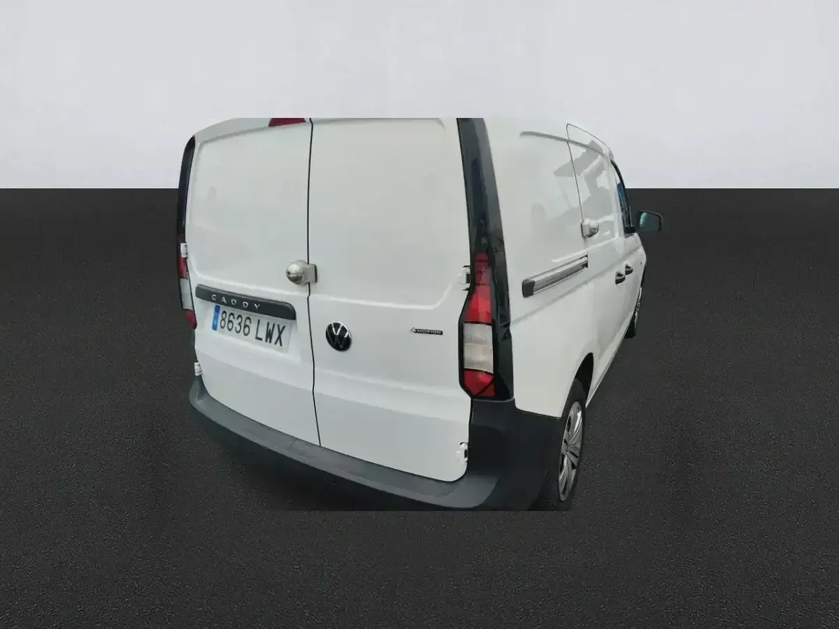 Usado VW Caddy 122 CV (89 kW) 2022 Blanco Monovolumen