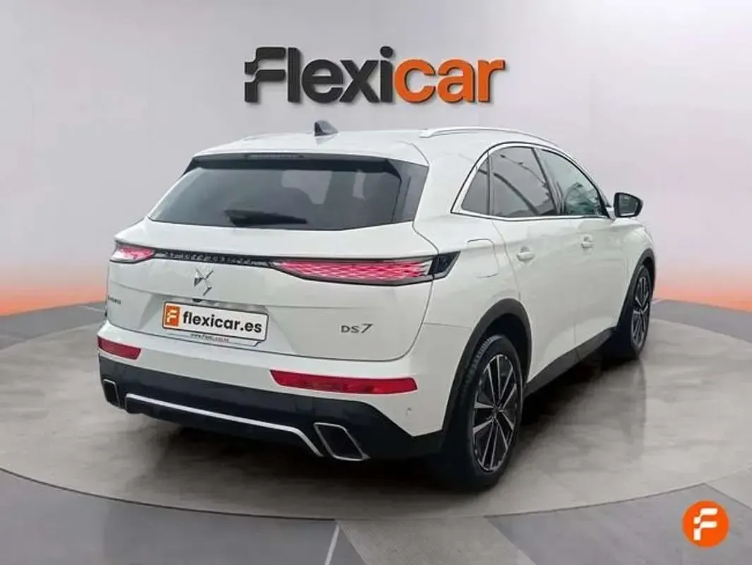 Usado DS Automobiles DS7 Crossback Rivoli 226 CV (166 kW) 2023 Blanco SUV