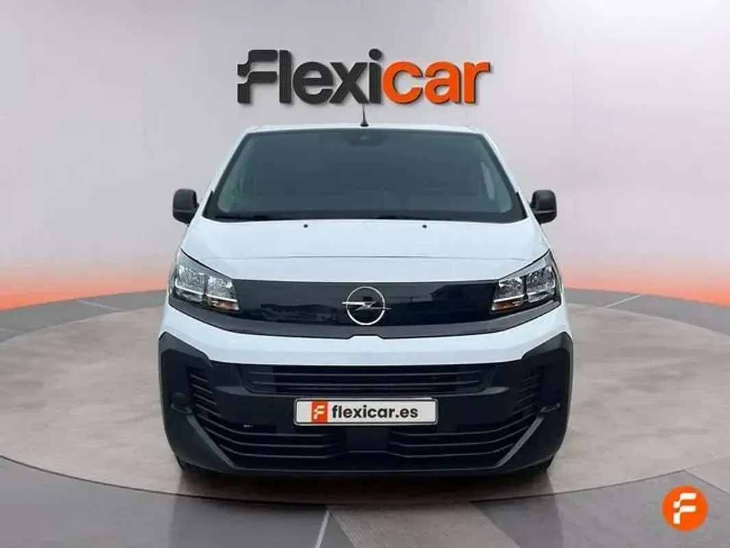 Usado Opel Vivaro 120 CV (88 kW) 2025 Blanco Monovolumen