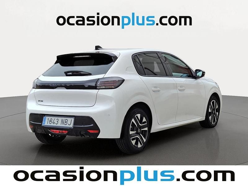 Usado Peugeot 208 Allure 102 CV (75 kW) 2025 Blanco Utilitario